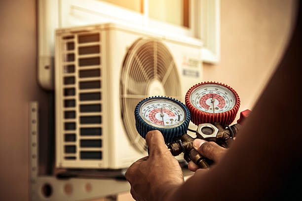 Professional Ac Installation technician working in Meadowlands, MN